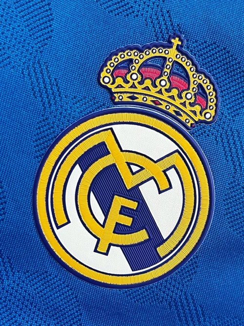2025/26 REAL MADRID THIRD SHIRT - Image 4
